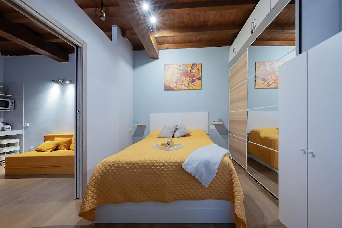 Federico House - By Host4U Appartement Pavia